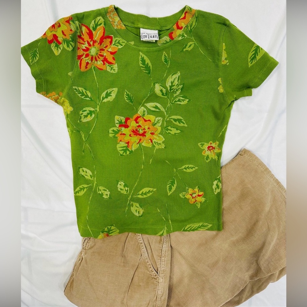VTG 90’s City Lights Floral Ribbed T shirt